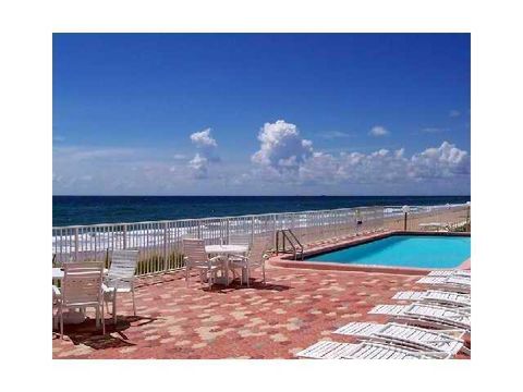 A home in South Palm Beach