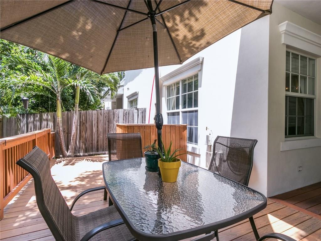 Jamestown Square - Residential