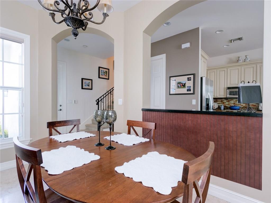Jamestown Square - Residential