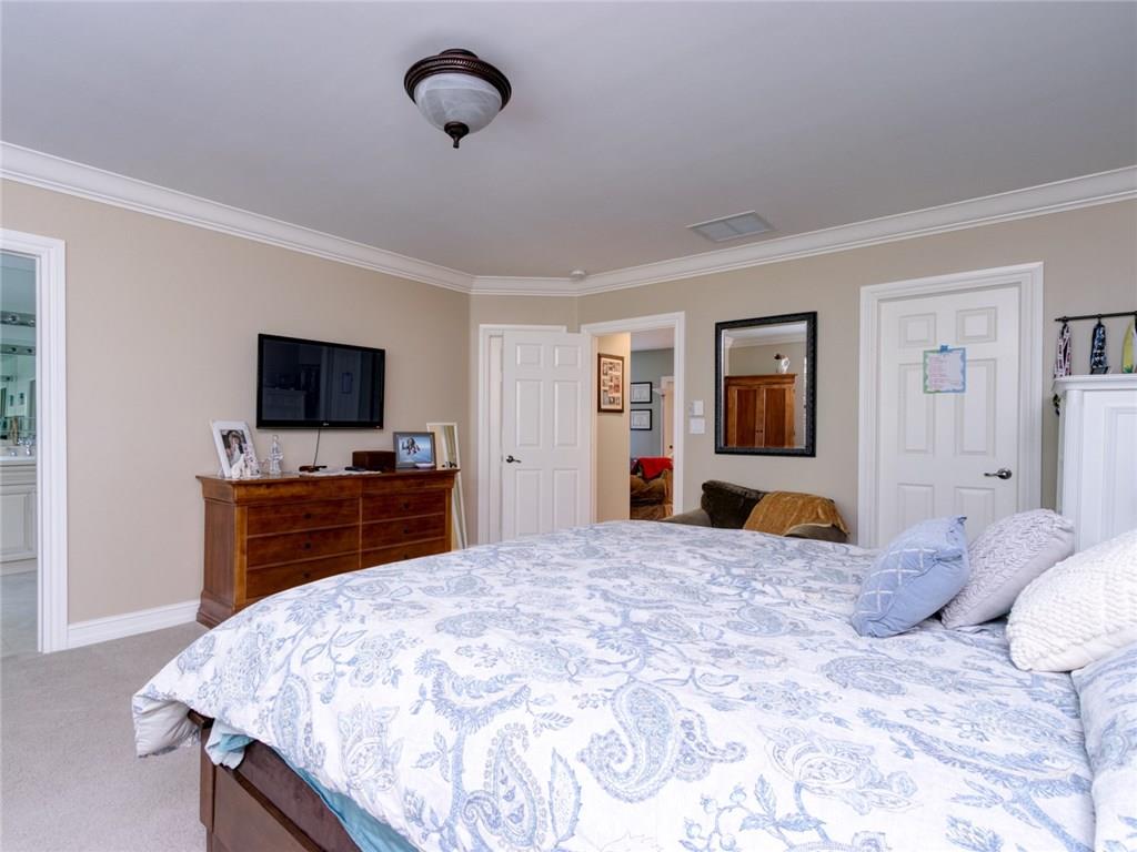 Jamestown Square - Residential