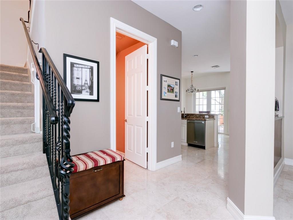 Jamestown Square - Residential