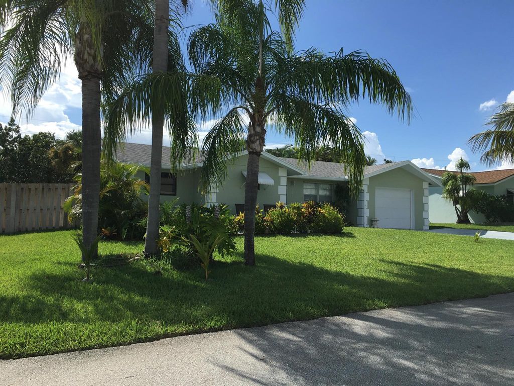 Photo of 351 Mars Avenue, Tequesta, FL 33469 (MLS # R10921352)
