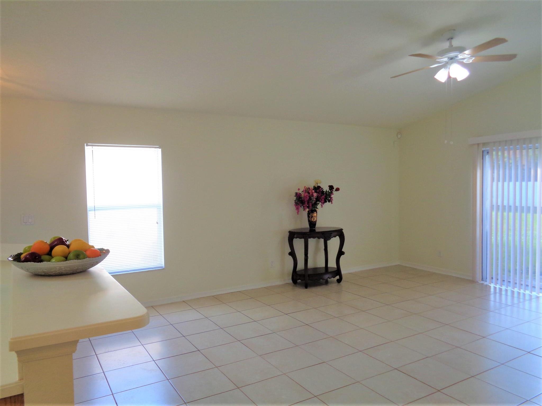 REPLAT OF SABAL TRACE SUB - Residential Lease