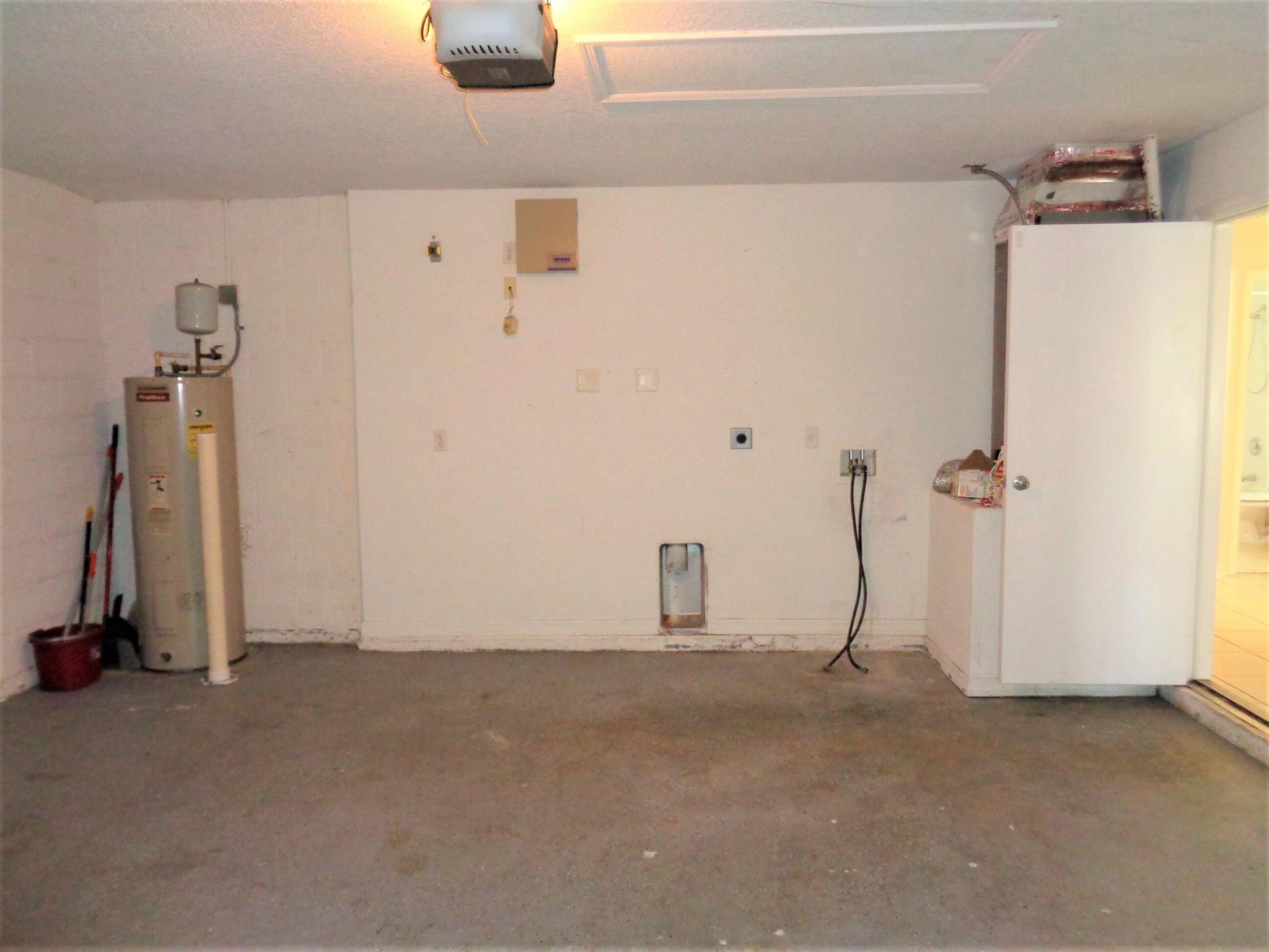 REPLAT OF SABAL TRACE SUB - Residential Lease