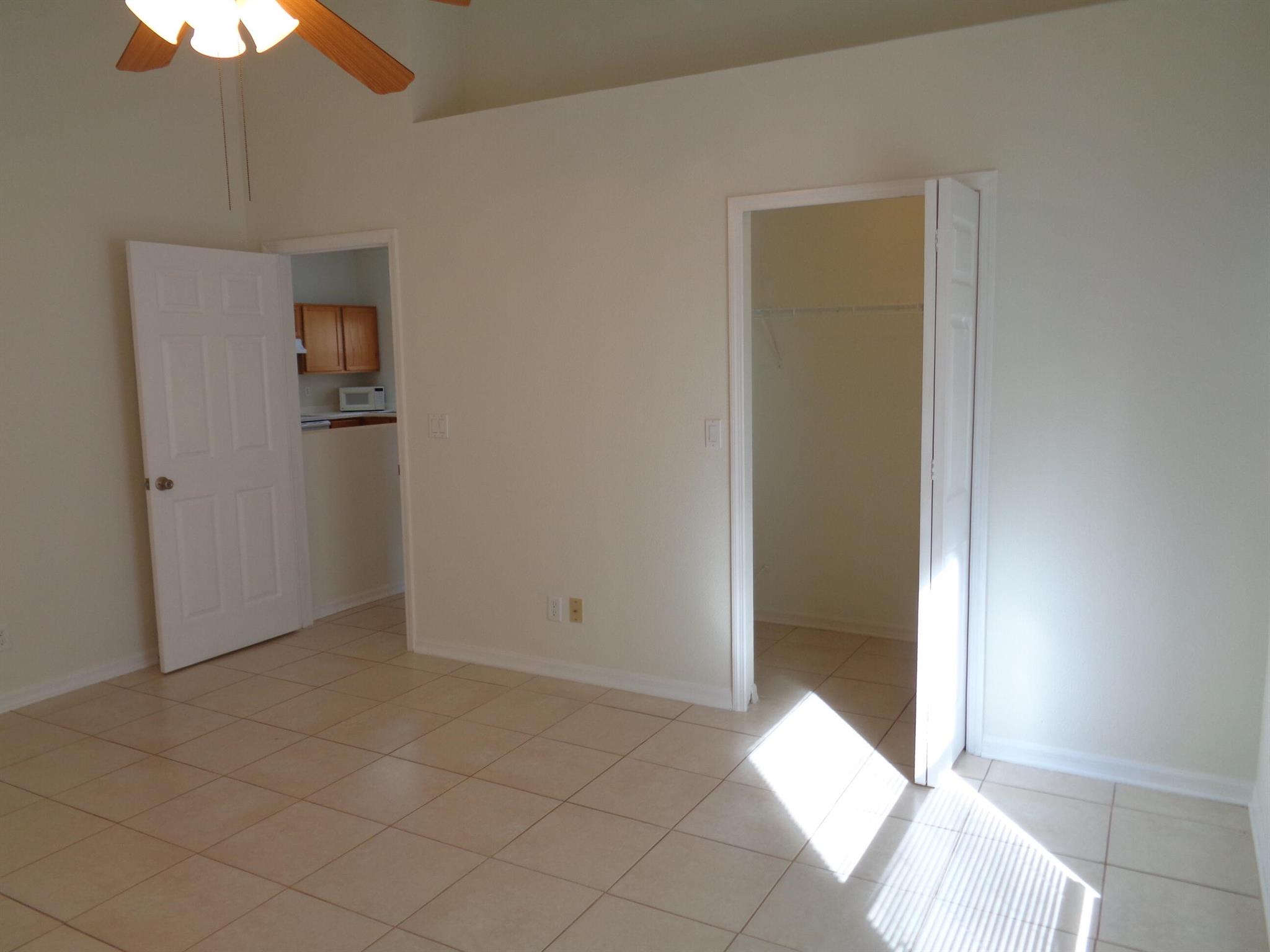 REPLAT OF SABAL TRACE SUB - Residential Lease