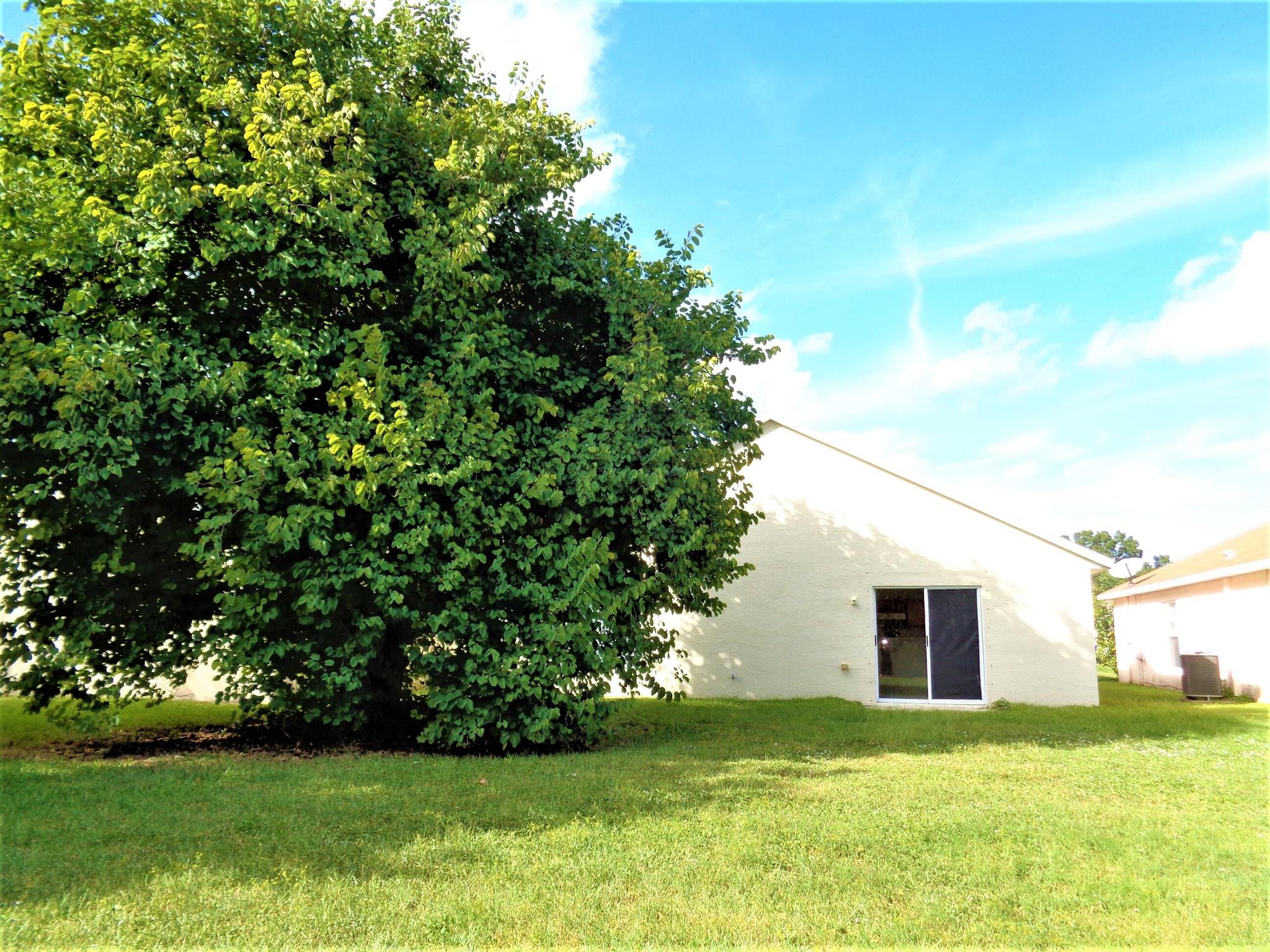 REPLAT OF SABAL TRACE SUB - Residential Lease