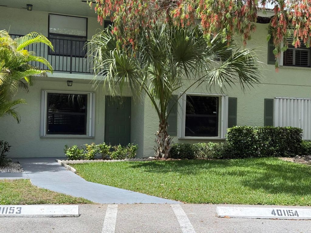Photo of 401 Sabal Ridge Circle #401b, Palm Beach Gardens, FL 33418 (MLS # B26012660)