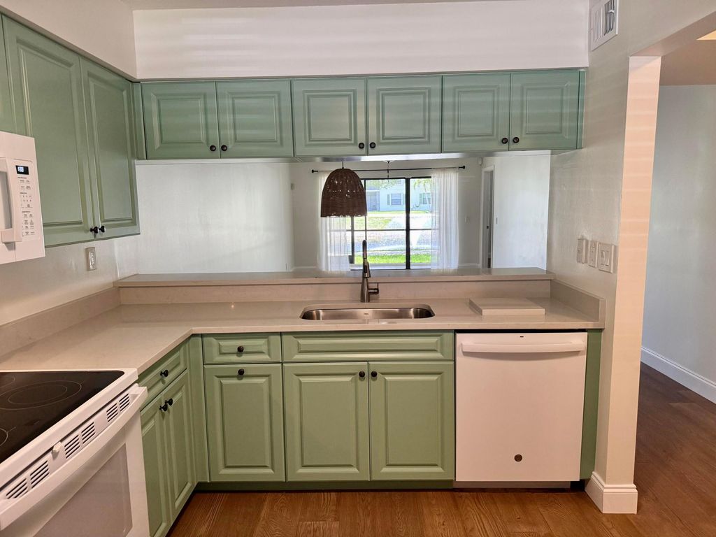 Photo of 401 Sabal Ridge Circle #401b, Palm Beach Gardens, FL 33418 (MLS # B26012660)