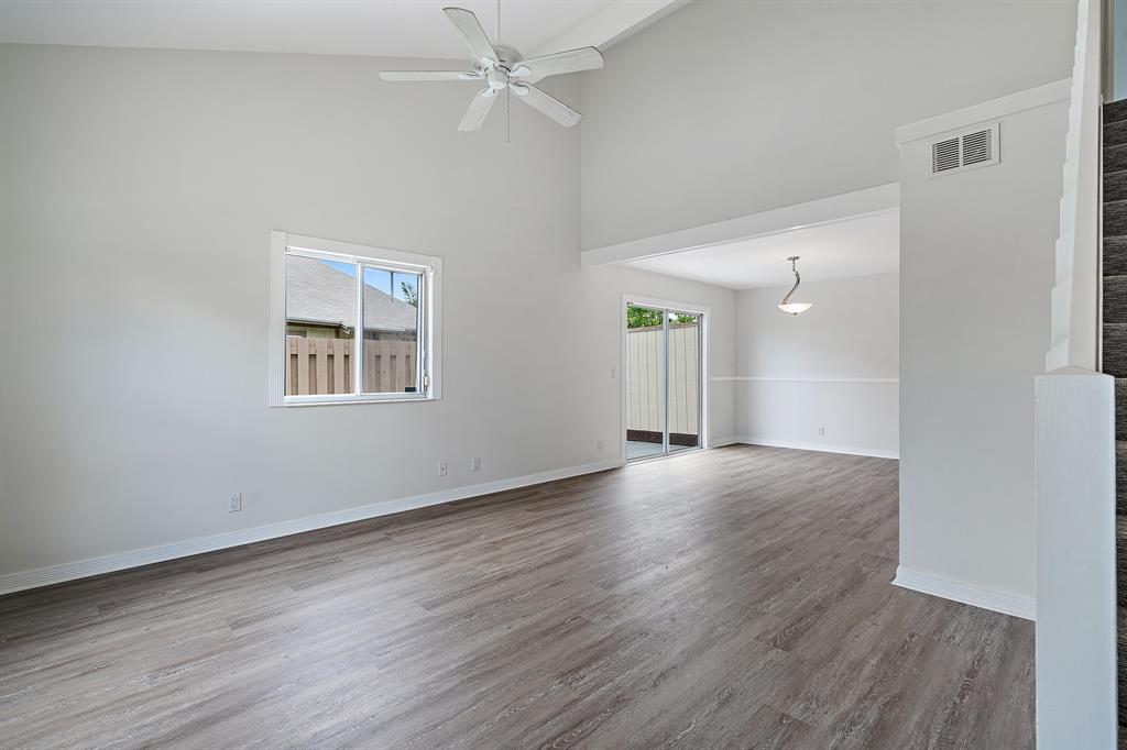 MAPLECREST - Residential