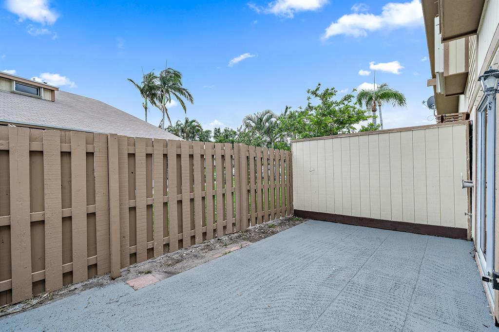 MAPLECREST - Residential