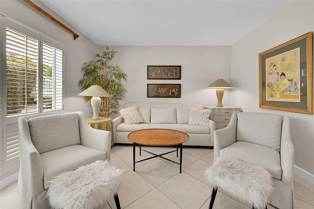 Photo of 3215 SE 10th Street #102, Pompano Beach, FL 33062 (MLS # F10543671)