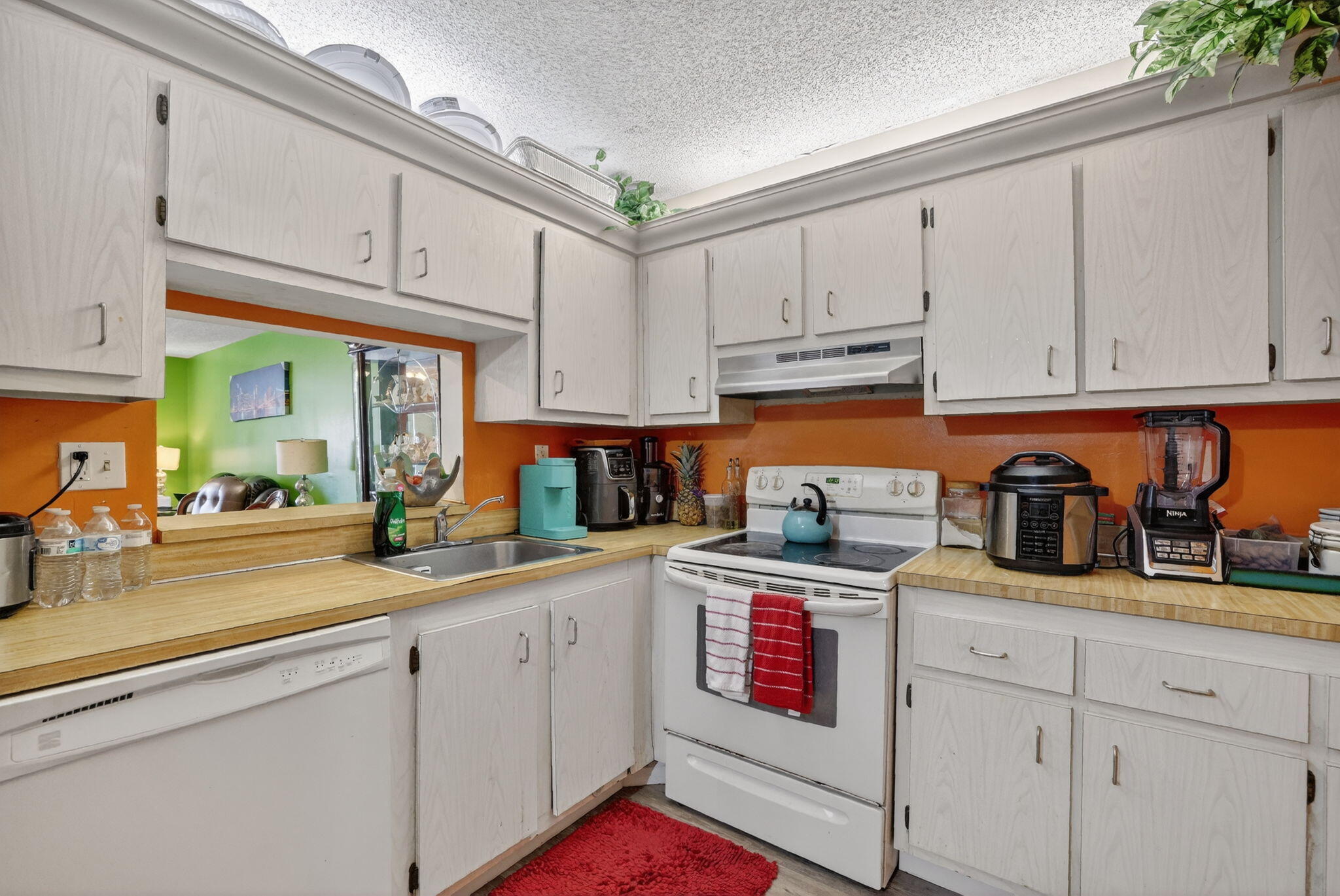 COURTYARDS OF BROWARD CONDOMINIUMS - Residential