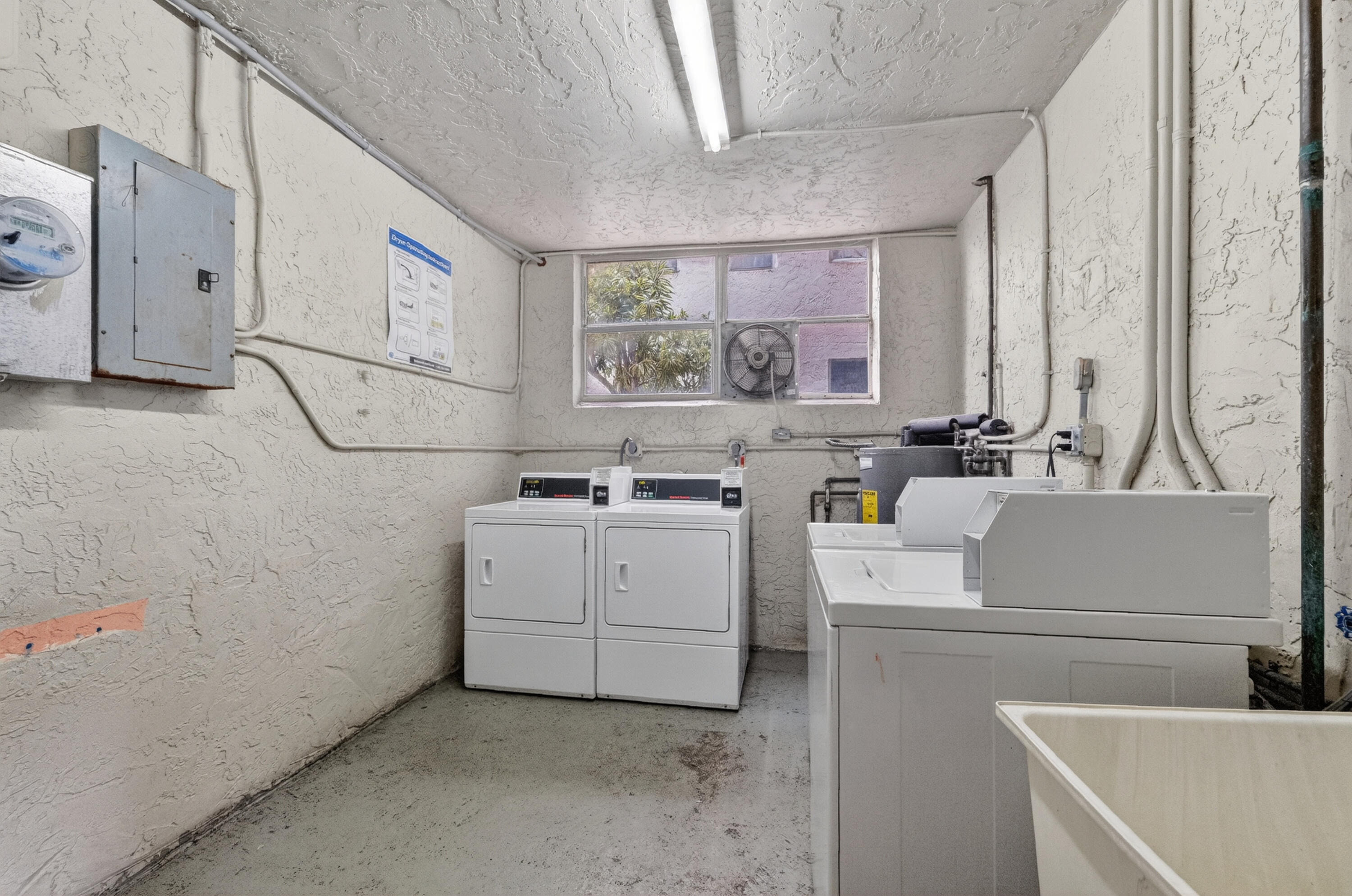 COURTYARDS OF BROWARD CONDOMINIUMS - Residential