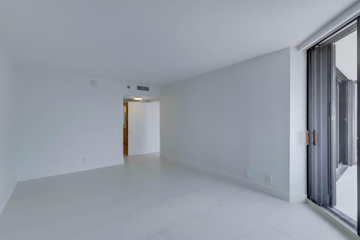 HARBORSIDE AT THE WATERWAYS CONDO - Residential Lease