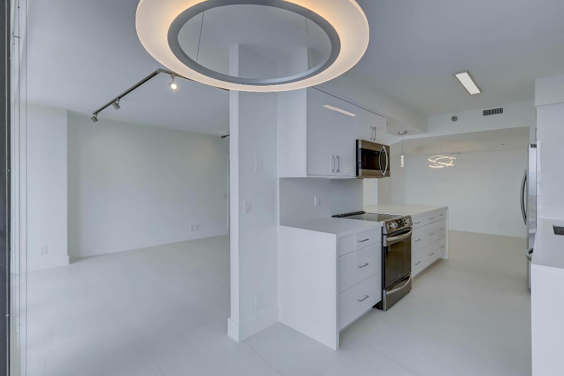 HARBORSIDE AT THE WATERWAYS CONDO - Residential Lease