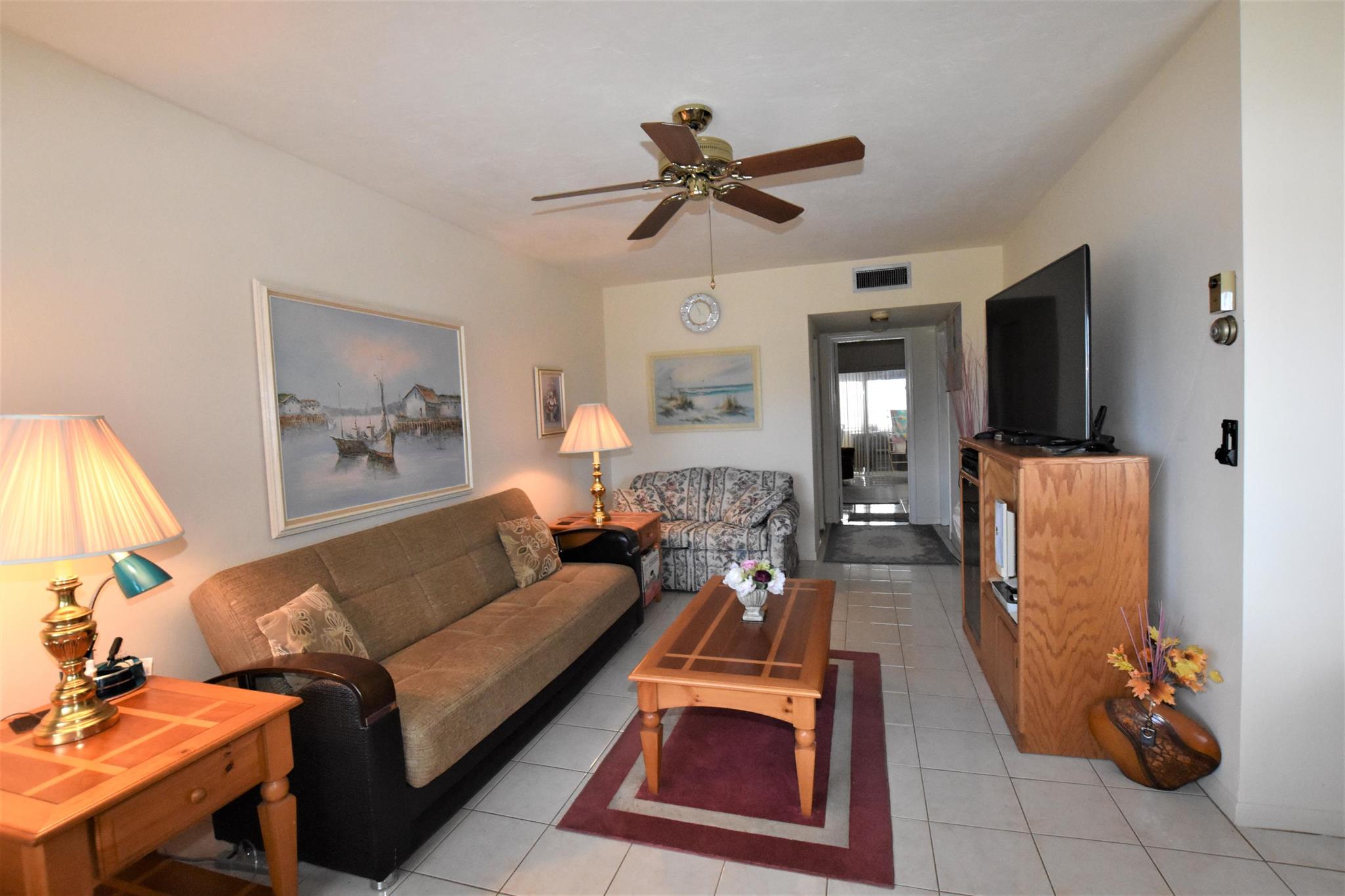 MURRY HILLS APT BLDG COND - Residential Lease