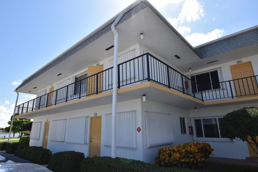 Beautifully furnished, turnkey condo in Murry Hills, a vibrant 55+ community by Lake Osborne. This 1 bedroom, 1 bath corner unit offers 734 sq. ft. on the 2nd floor with a king-size bedroom and a versatile Florida room overlooking the garden. Features include central A/C, tile flooring throughout (no carpet), and basic cable TV & internet included in rent. No pets permitted.Enjoy resort-style amenities: swimming pool, grill area, gym, saunas, bocce, shuffleboard, library, billiards, ping pong, auditorium, arts & crafts room, car wash station, and scenic walking paths around Lake Osborne. Fantastic location just 8 minutes to the beach, and close to downtown West Palm Beach, shopping, and dining.