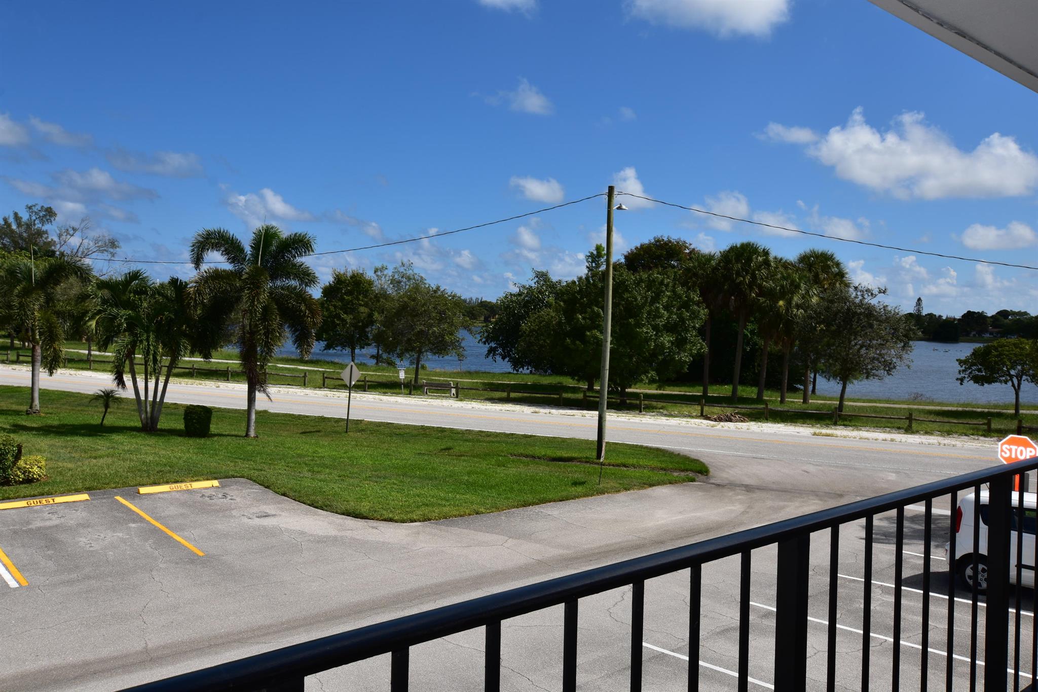 MURRY HILLS APT BLDG COND - Residential Lease