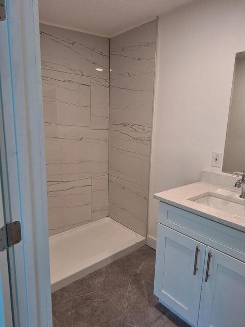 REPLAT OF PALM GARDENS - Residential