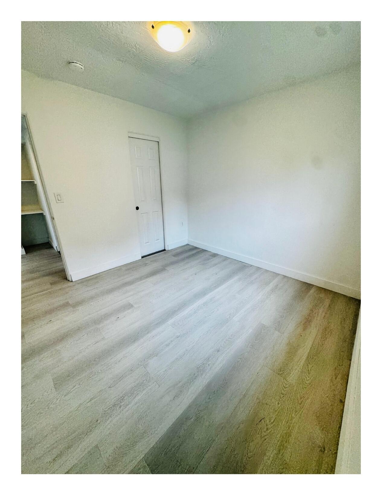 REPLAT OF PALM GARDENS - Residential