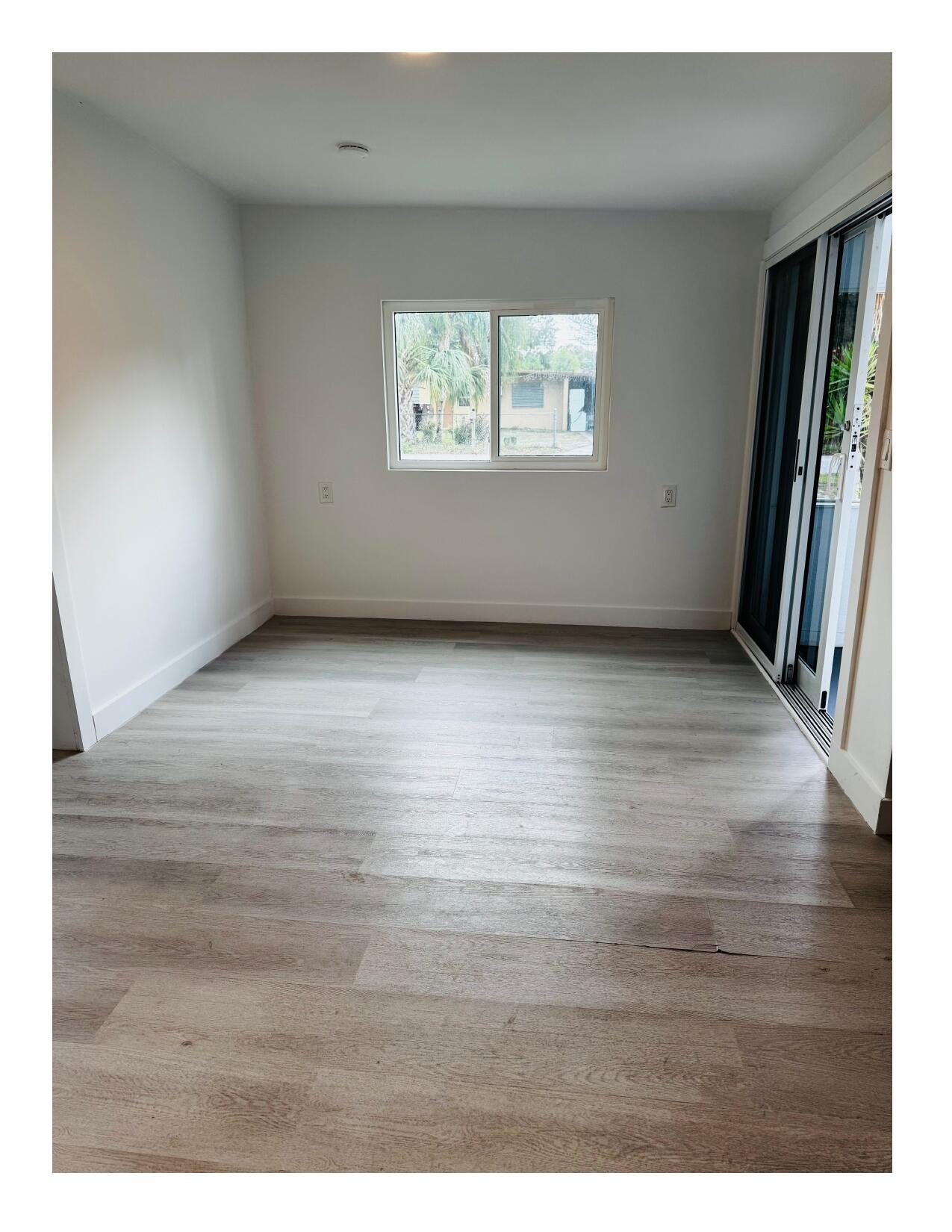 REPLAT OF PALM GARDENS - Residential