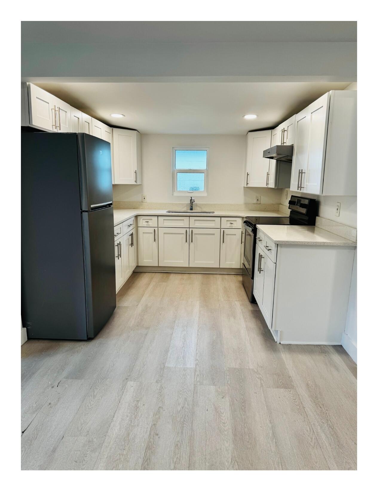 REPLAT OF PALM GARDENS - Residential