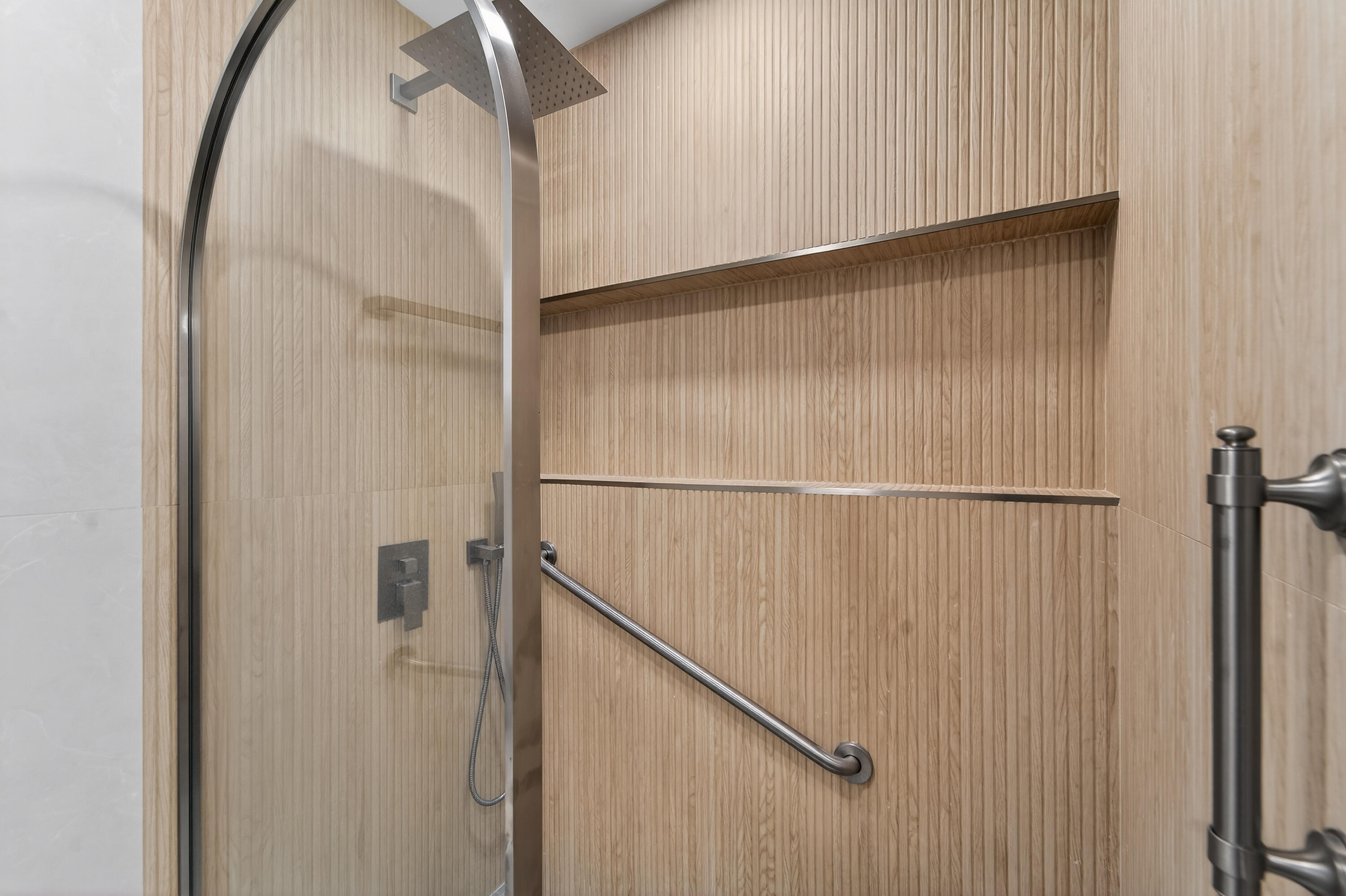 PALM BEACH LEISUREVILLE SEC 8 - Residential