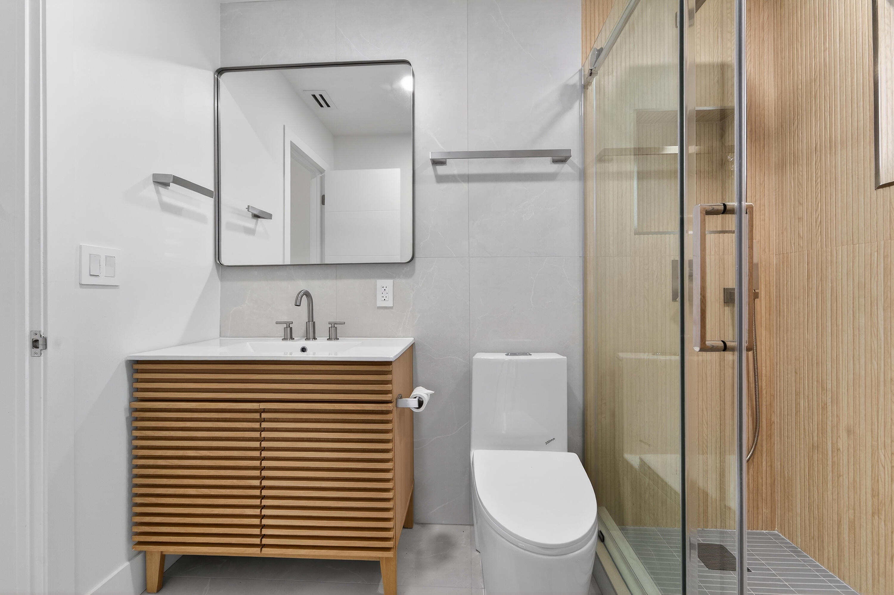 PALM BEACH LEISUREVILLE SEC 8 - Residential