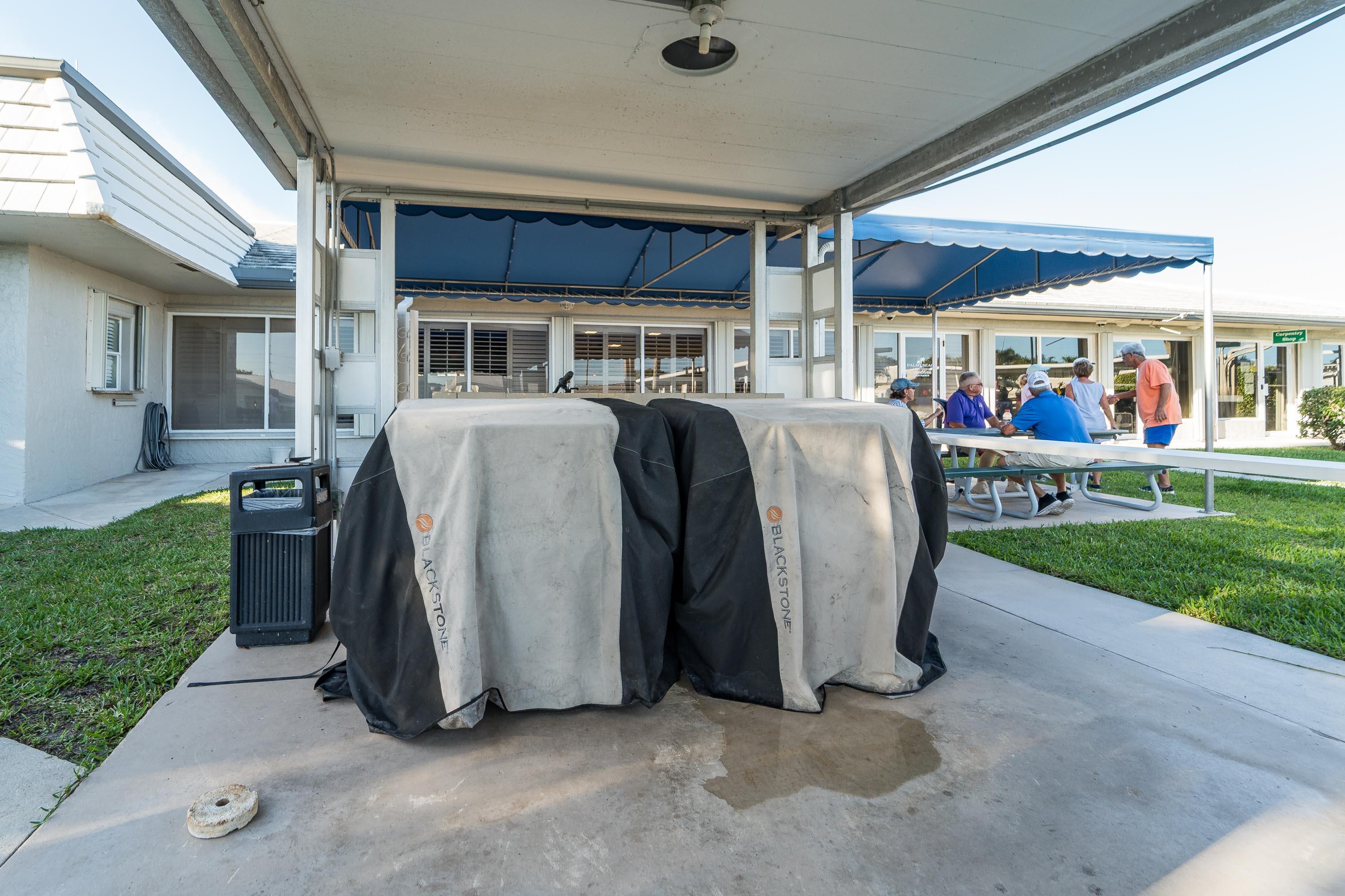 PALM BEACH LEISUREVILLE SEC 8 - Residential