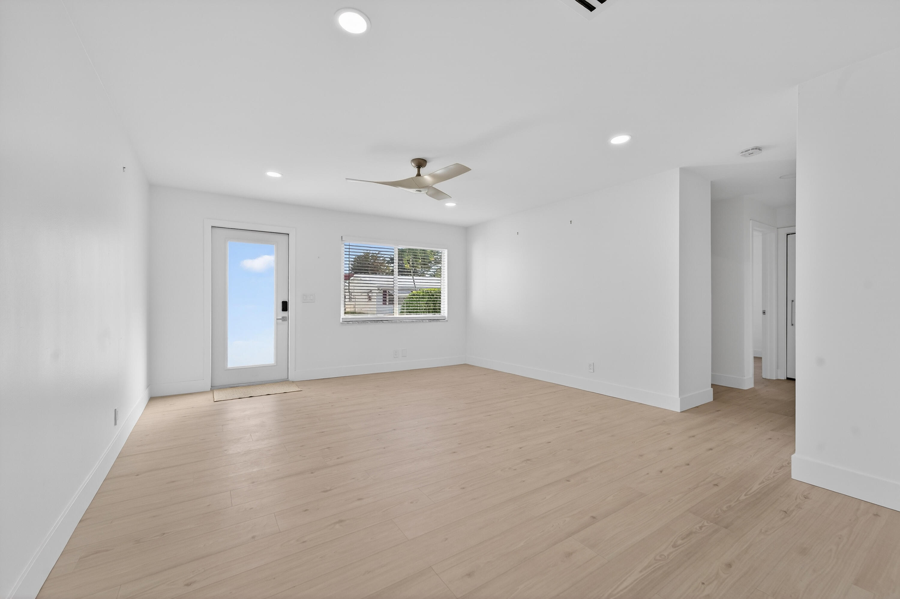 PALM BEACH LEISUREVILLE SEC 8 - Residential