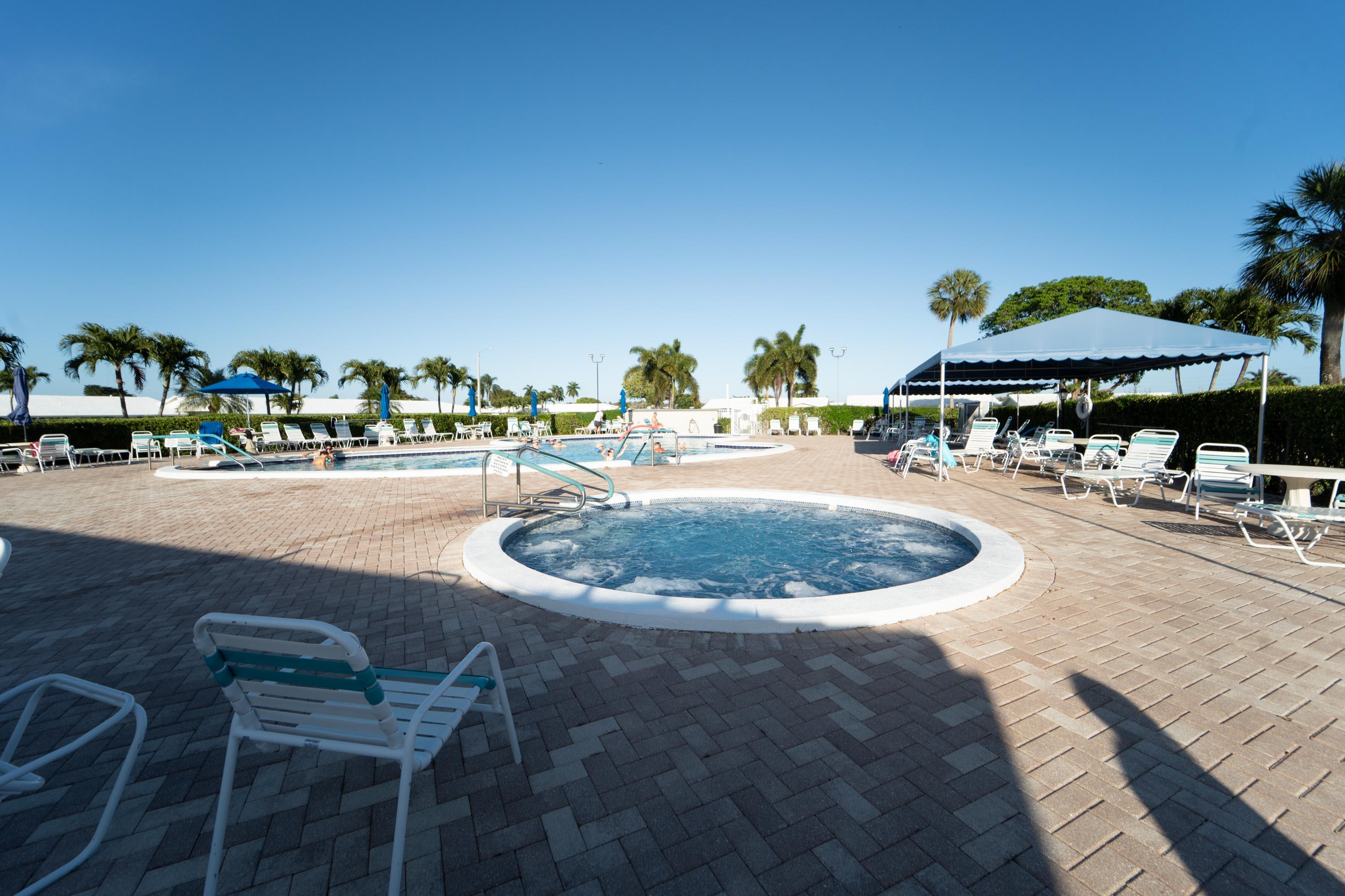 PALM BEACH LEISUREVILLE SEC 8 - Residential