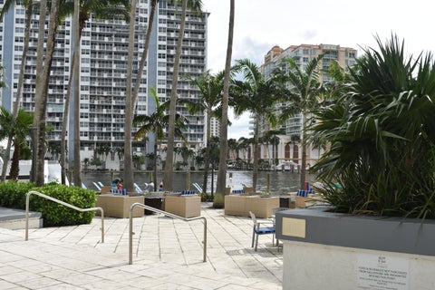 Tiny photo for 2670 E SUNRISE Boulevard #915, Fort Lauderdale, FL 33304 (MLS # B26052753)