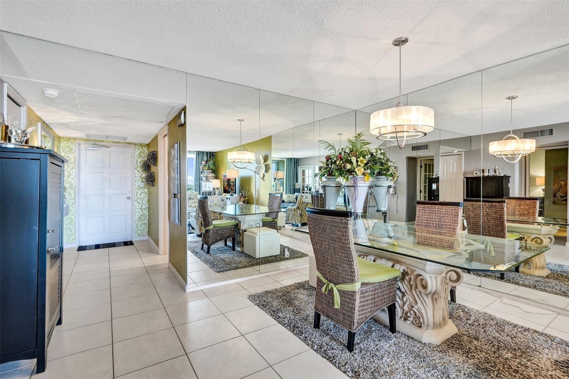 PALM AIRE - Residential