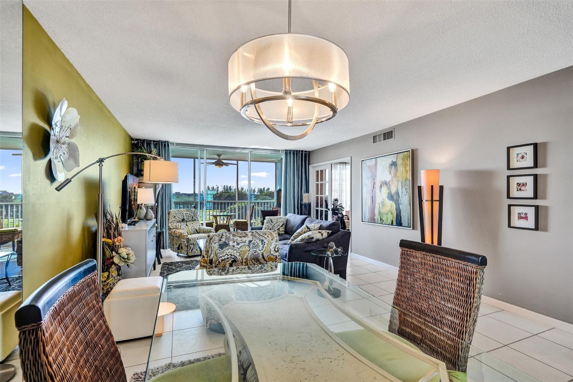 PALM AIRE - Residential