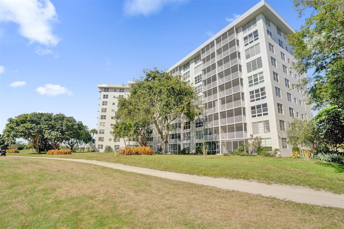 PALM AIRE - Residential