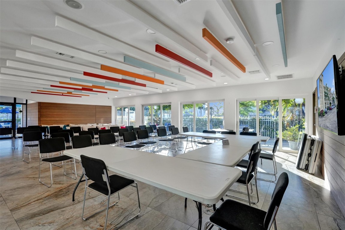 PALM AIRE - Residential