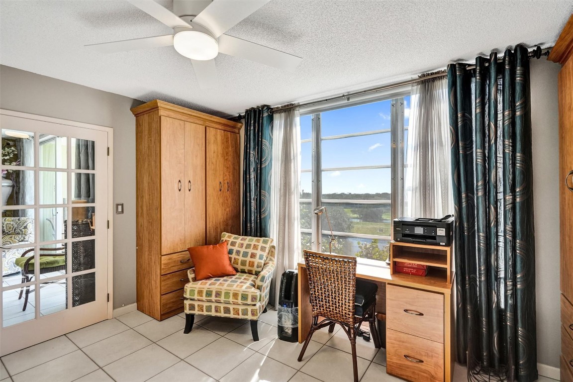 PALM AIRE - Residential