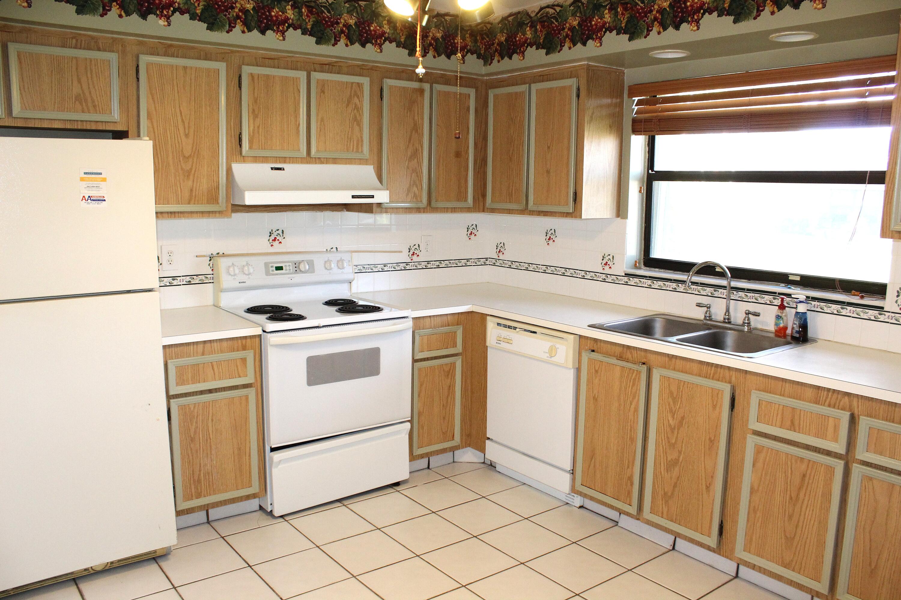 9825 Clusia Tree Drive B