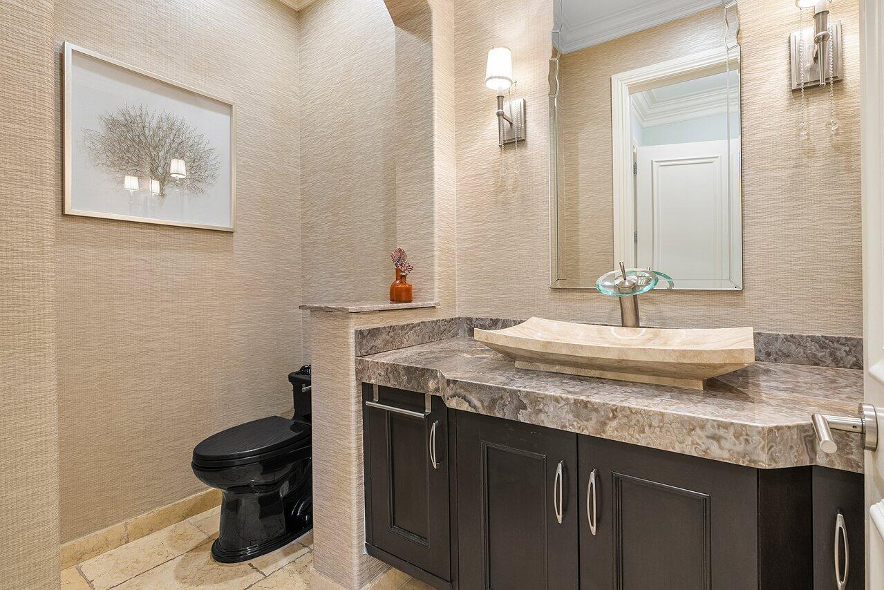 HARBOUR ISLES - Residential