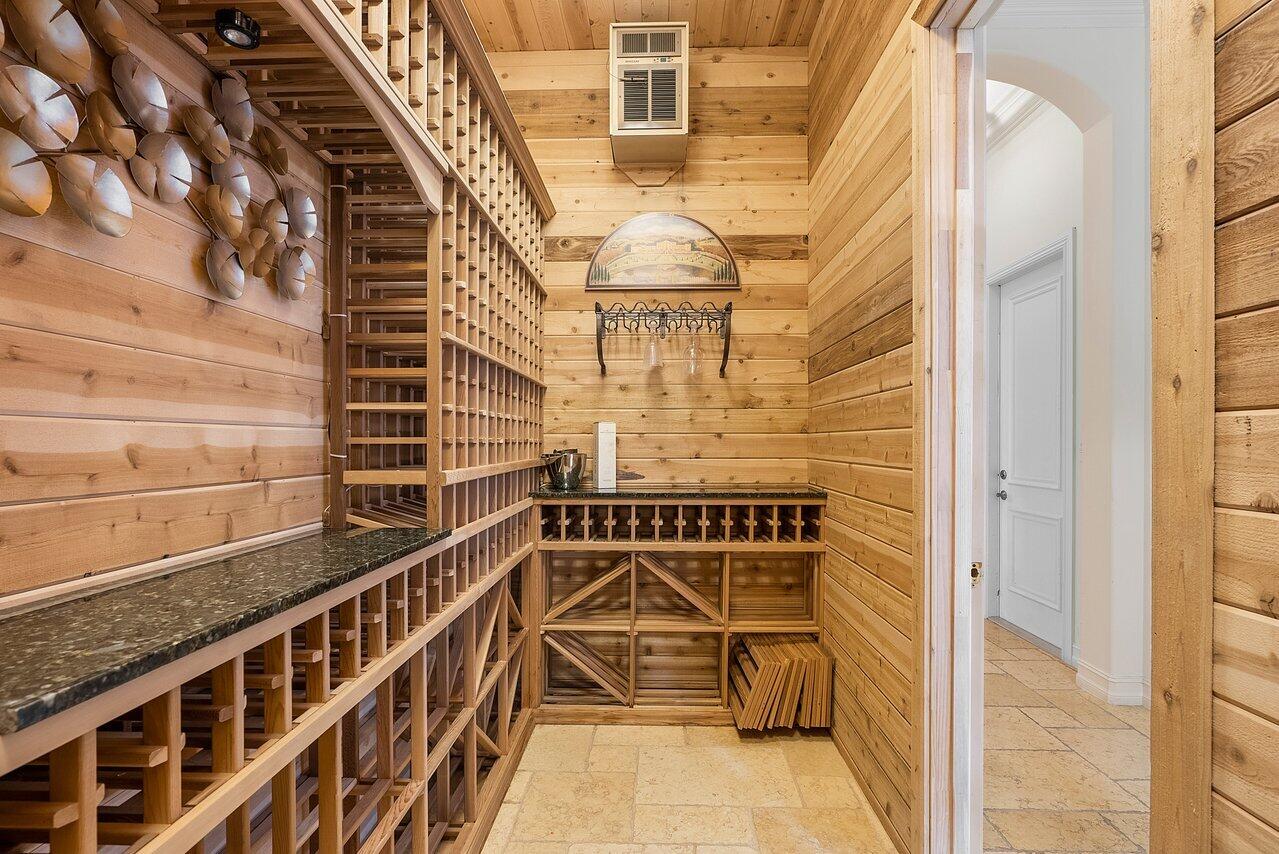 HARBOUR ISLES - Residential