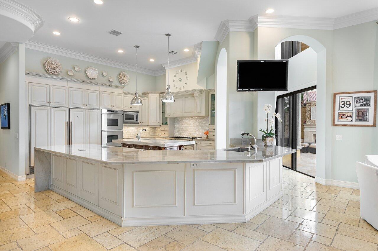 HARBOUR ISLES - Residential