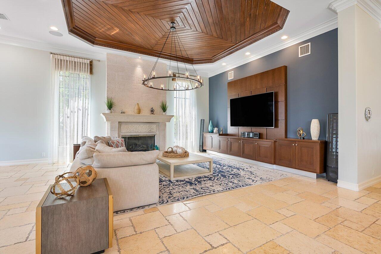 HARBOUR ISLES - Residential