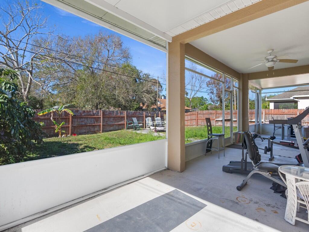 VERO LAKE ESTATES UNIT O - Residential