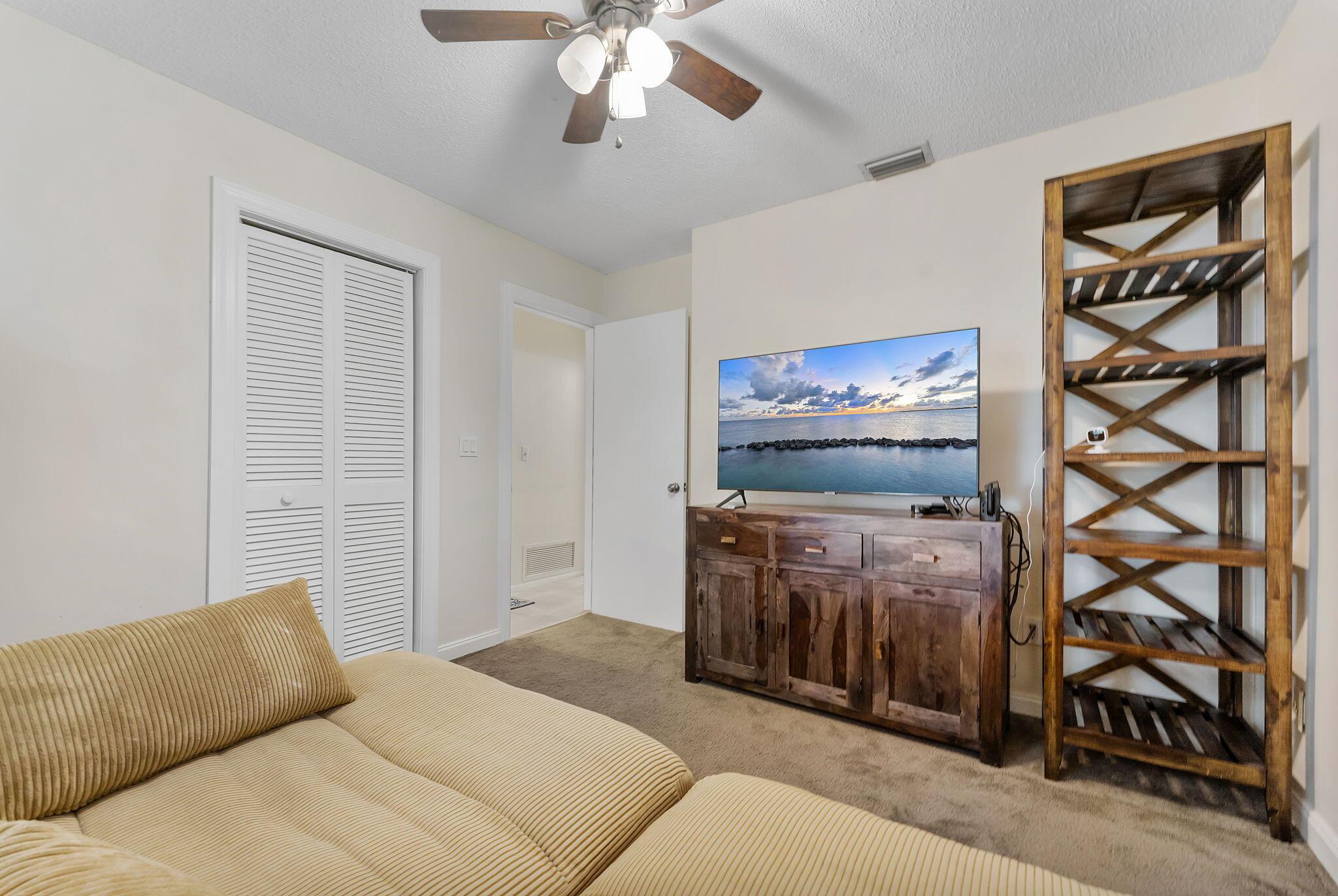 PORT ST LUCIE SECTION 24 - Residential