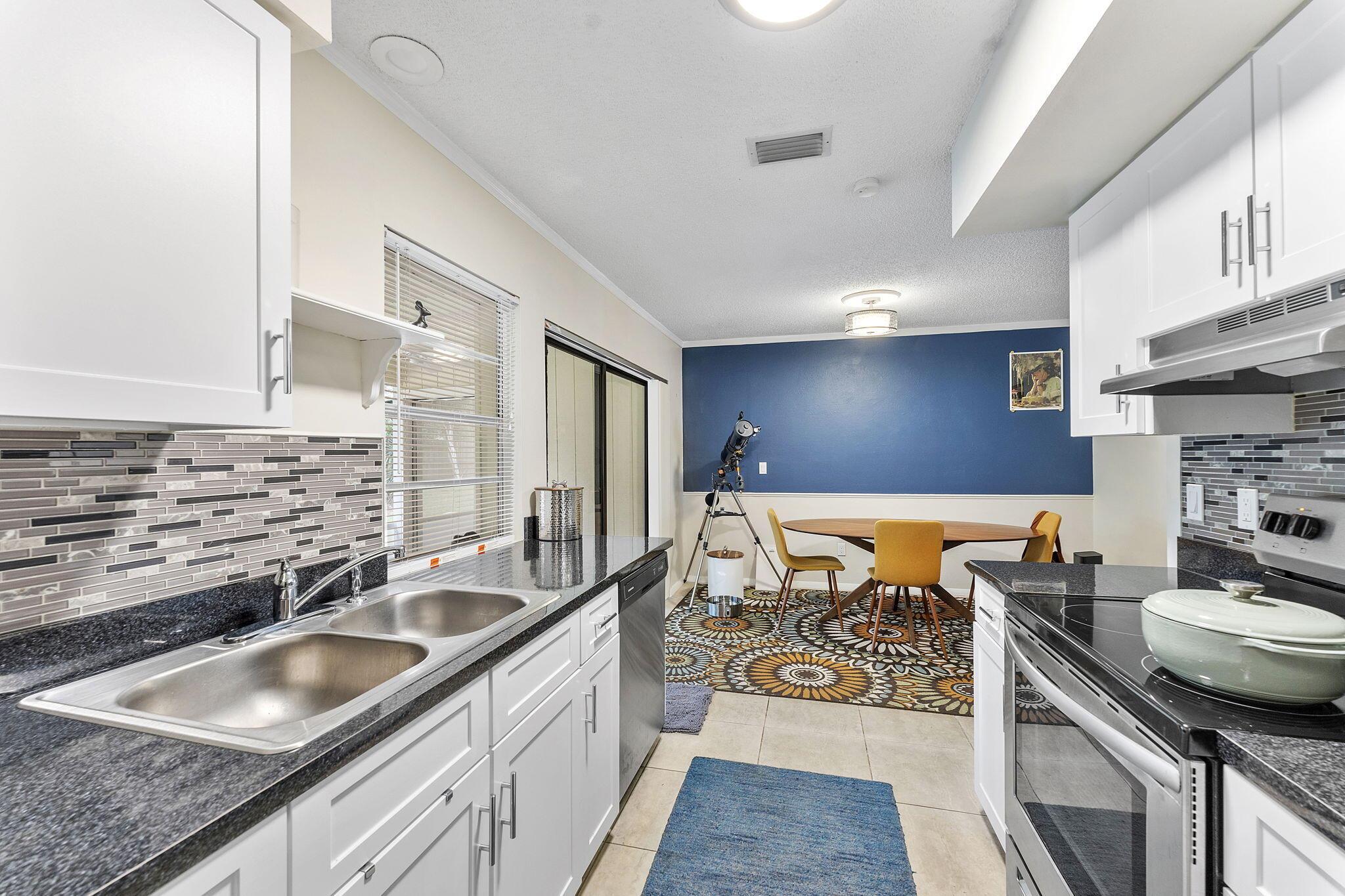 PORT ST LUCIE SECTION 24 - Residential