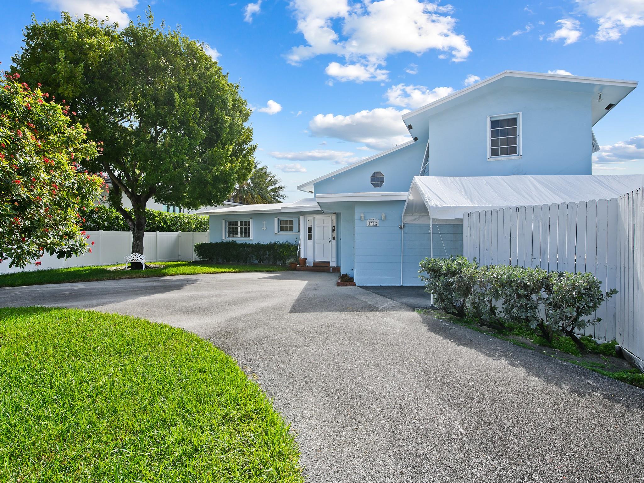Lauderdale Harbors - Residential