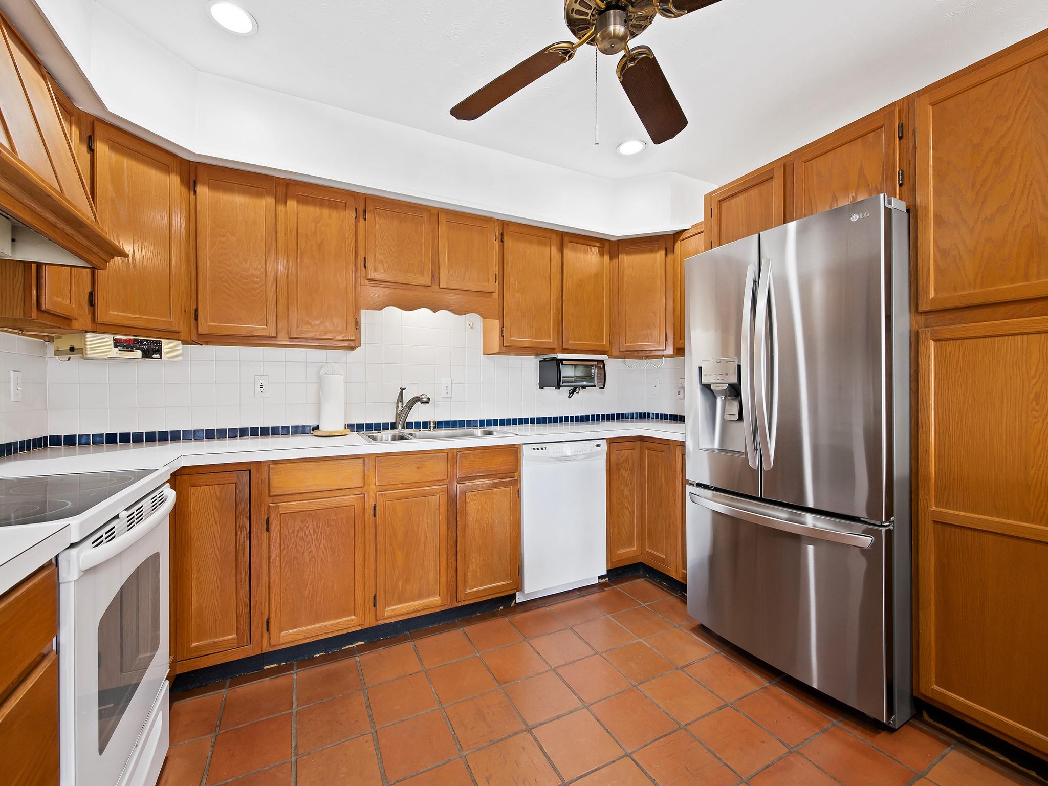 Lauderdale Harbors - Residential