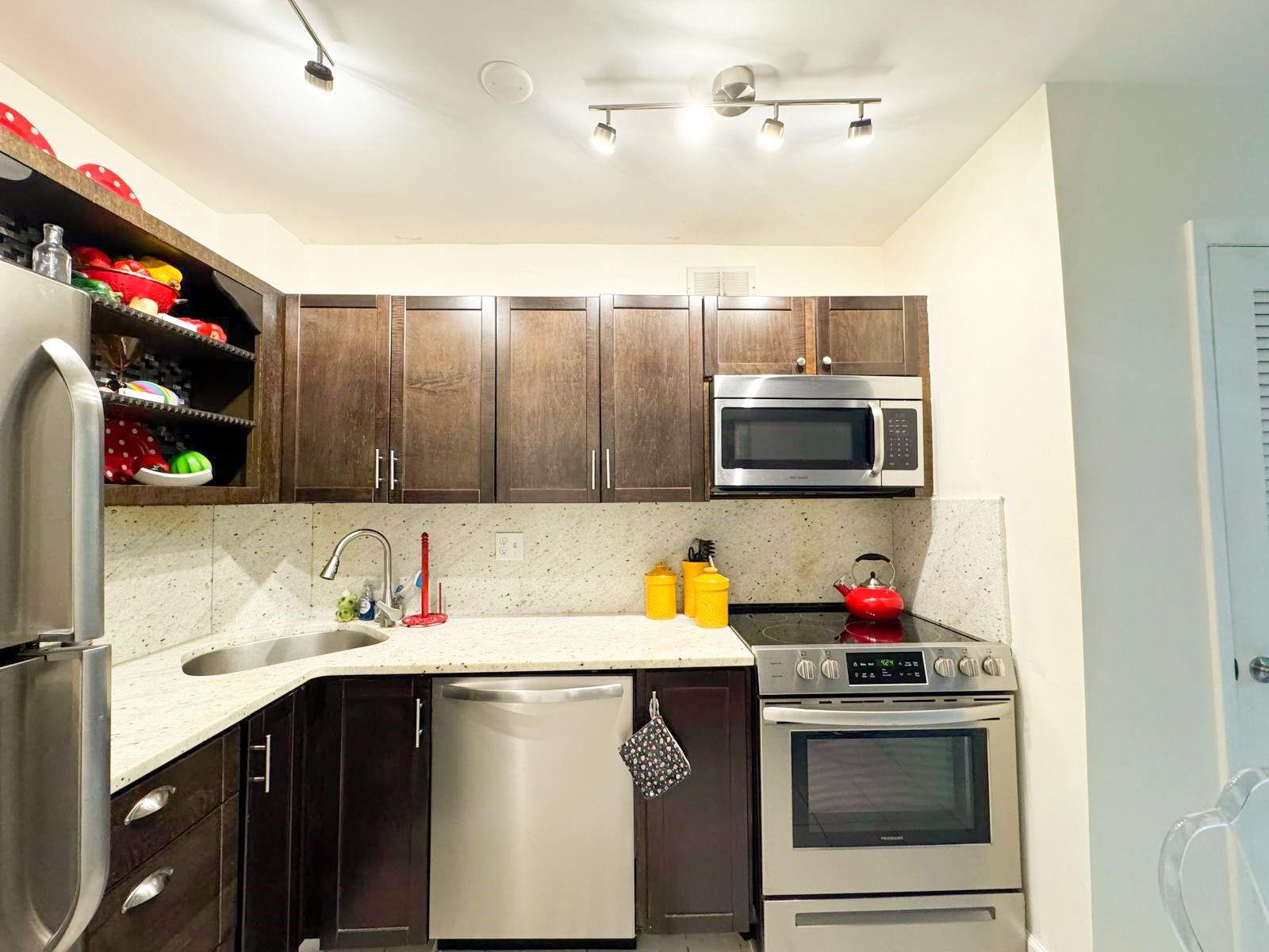 Manor Grove Village One I - Residential Lease