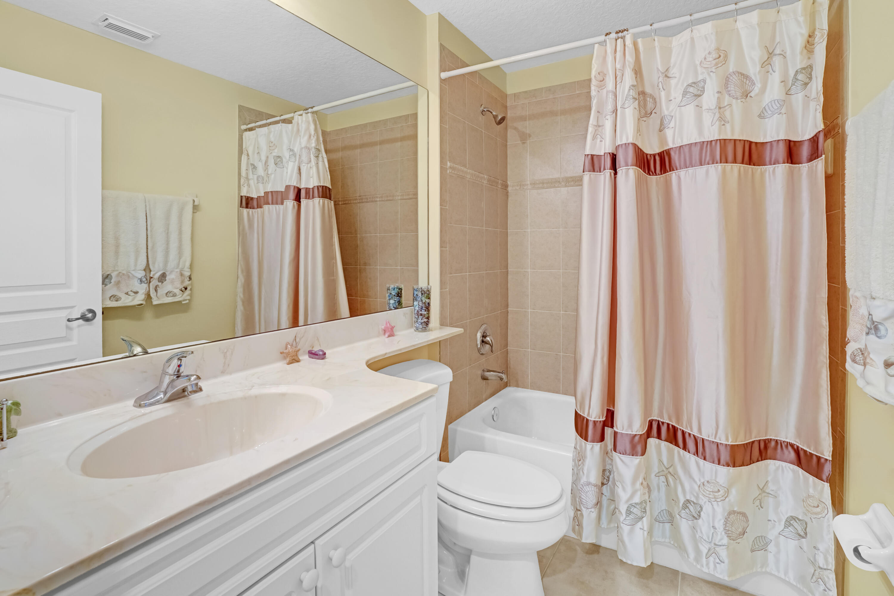 TRADITION PLAT NO 8 - Residential