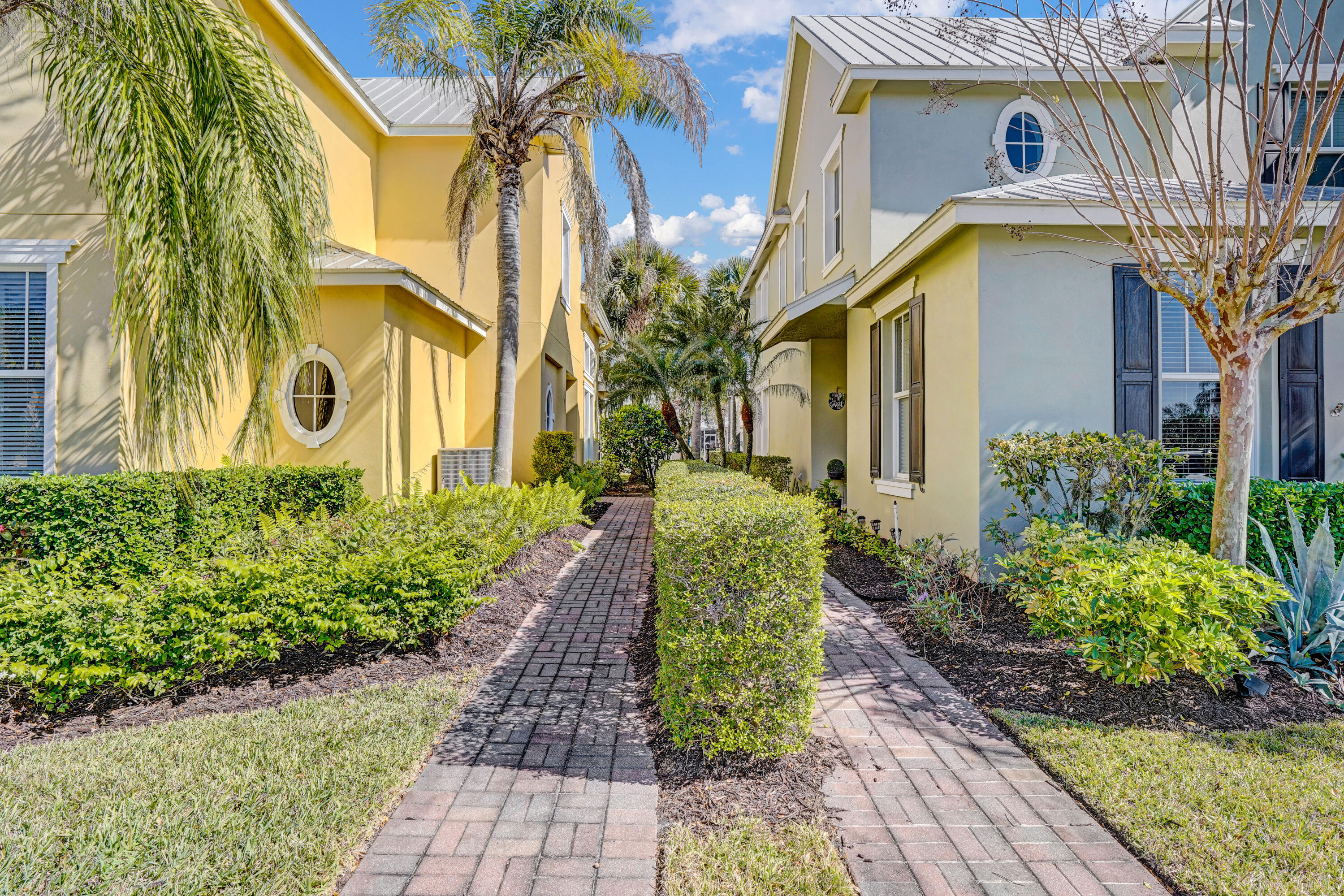 10484 SW Westlawn Boulevard